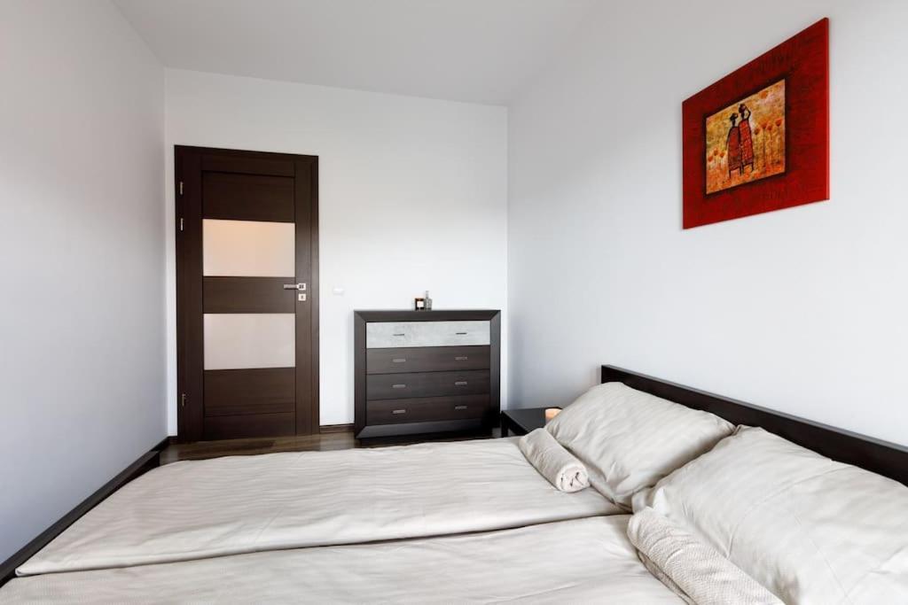 сlose-urban Chic - Great Location - 2 Bedrooms& Legnicka * Wroclaw
