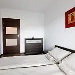 Сlose-Urban Chic - Great Location - 2 Bedrooms& Legnicka