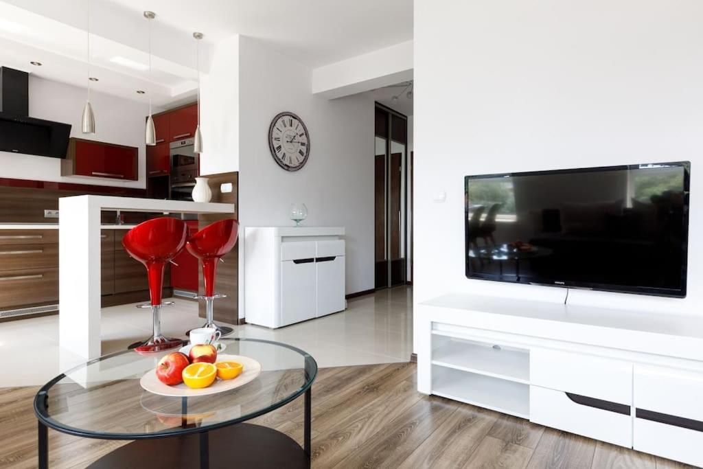 сlose-urban Chic - Great Location - 2 Bedrooms& Legnicka Wroclaw